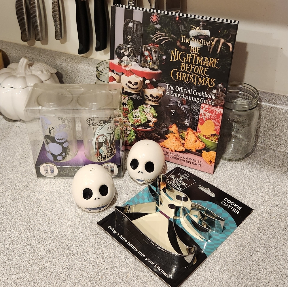 The Nightmare Before Christmas Kitchen Bundle - Picture 2 of 11